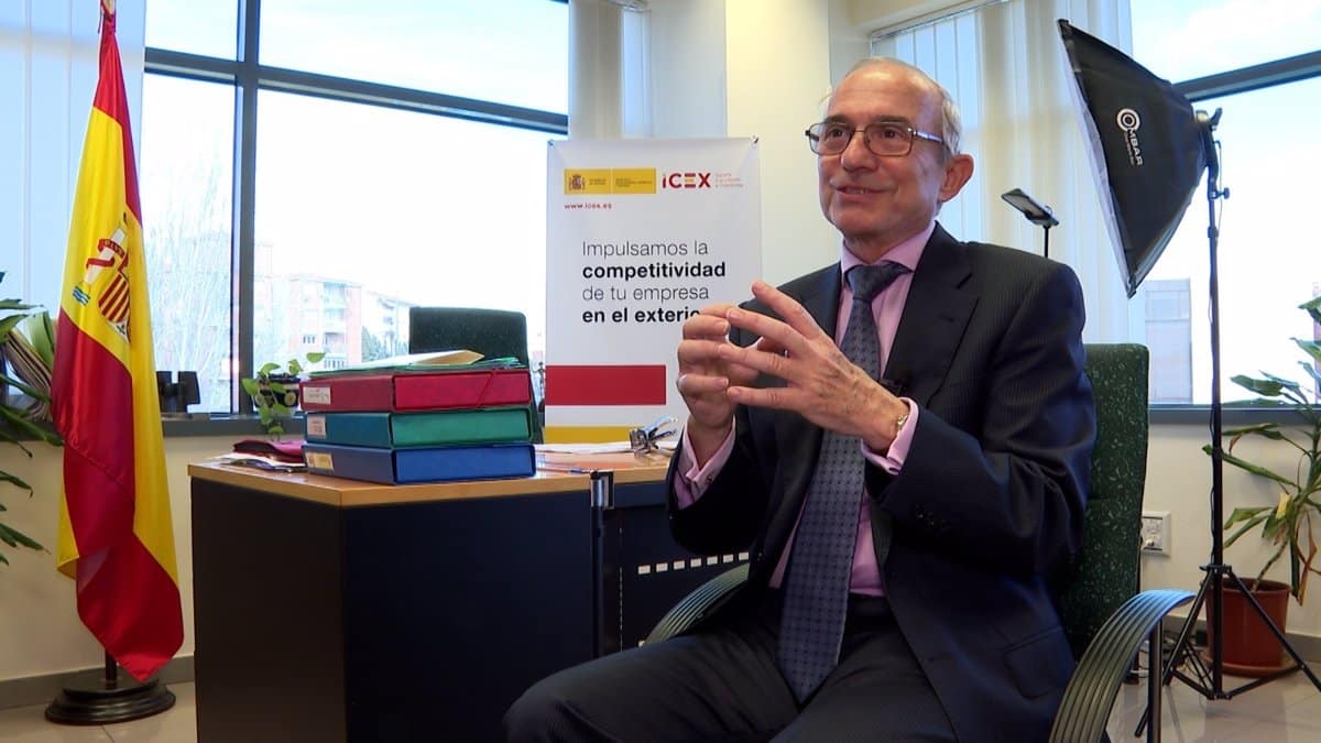 ICEX fomenta un crecimiento sostenible del sector porcino en CLM, subrayando su posición de liderazgo en el ámbito agroalimentario.