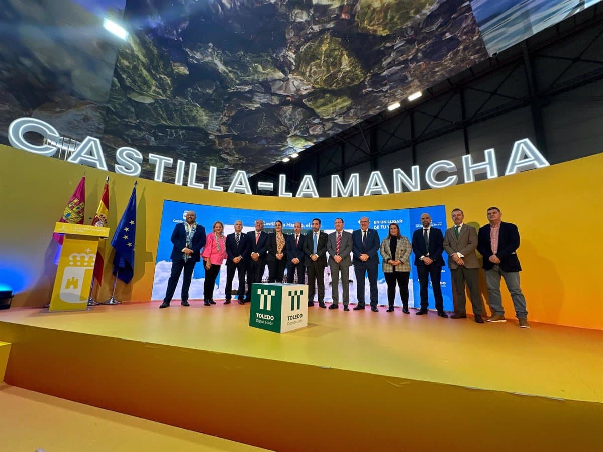 Toledo deslumbra a los turistas con sus majestuosos castillos, cielos fascinantes y exquisita gastronomía.