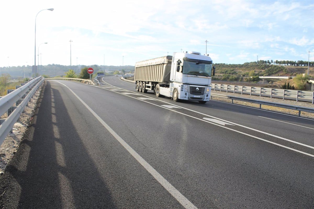 Transportes revela el recorrido de la variante de Fuente el Fresno en la carretera N-401 para su consulta pública.