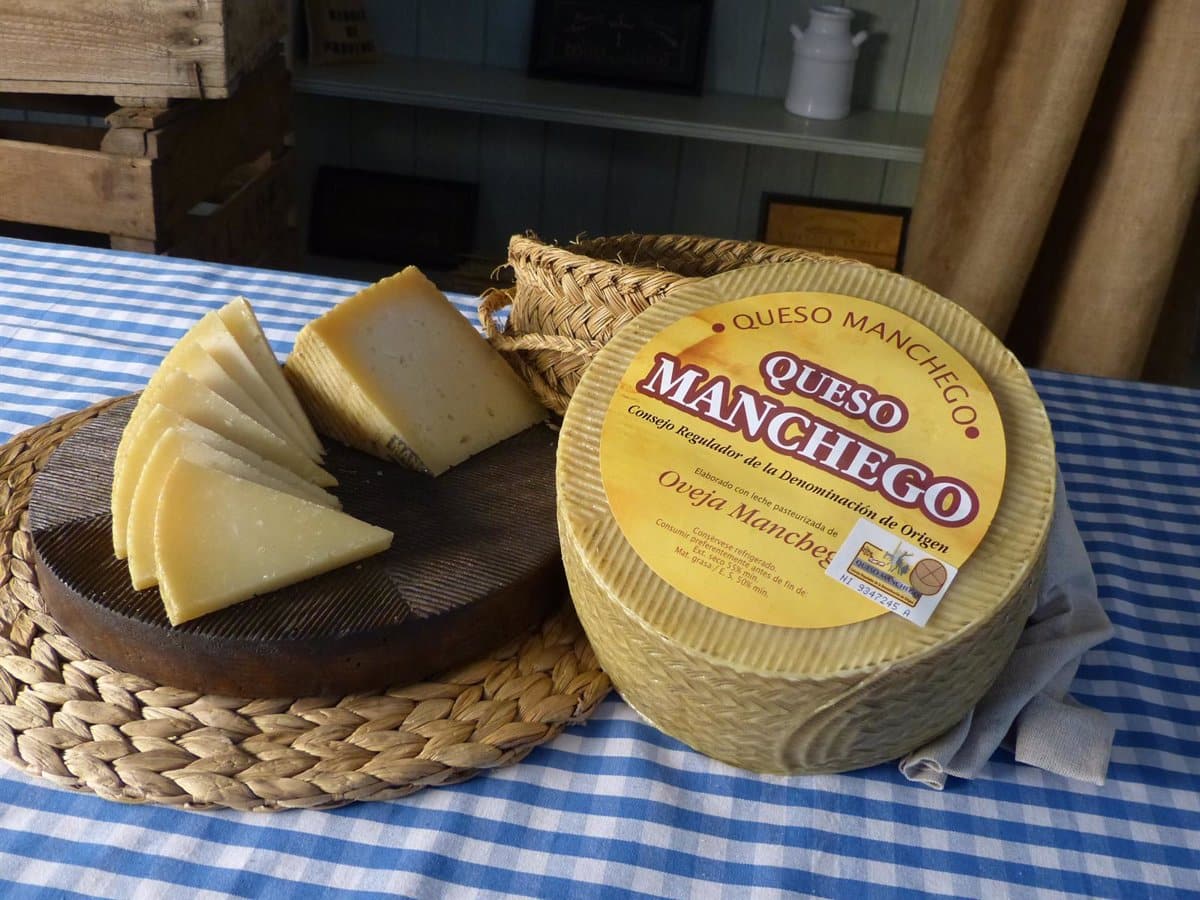 Agricultura ratifica la modificación del pliego de condiciones para la Denominación de Origen del Queso Manchego
