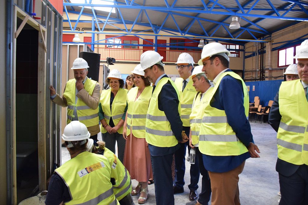 Transformación del Sector de la Construcción: Innovadores Beneficios para Empleados en 2025