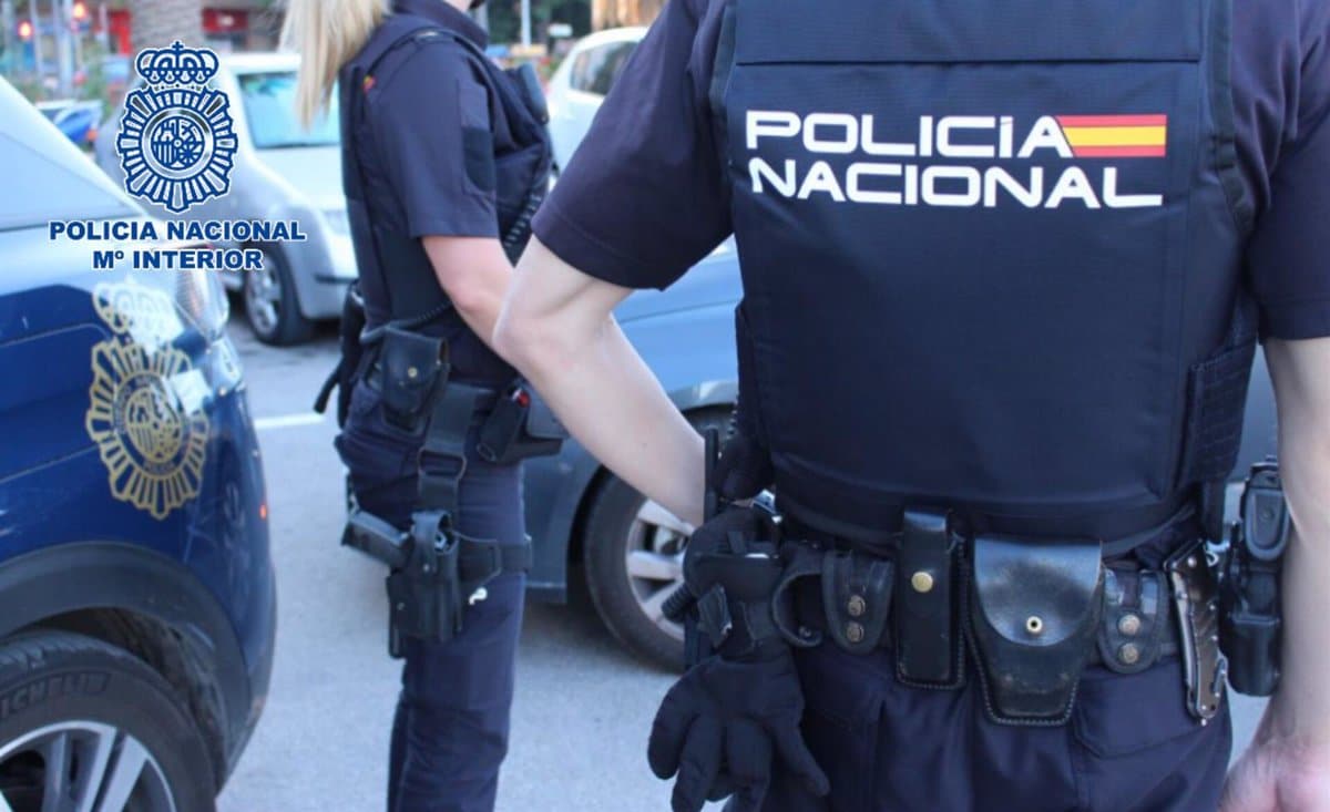 Arrestado por intentar asaltar un negocio en Toledo y apuñalar al dueño en el pecho durante el ataque.
