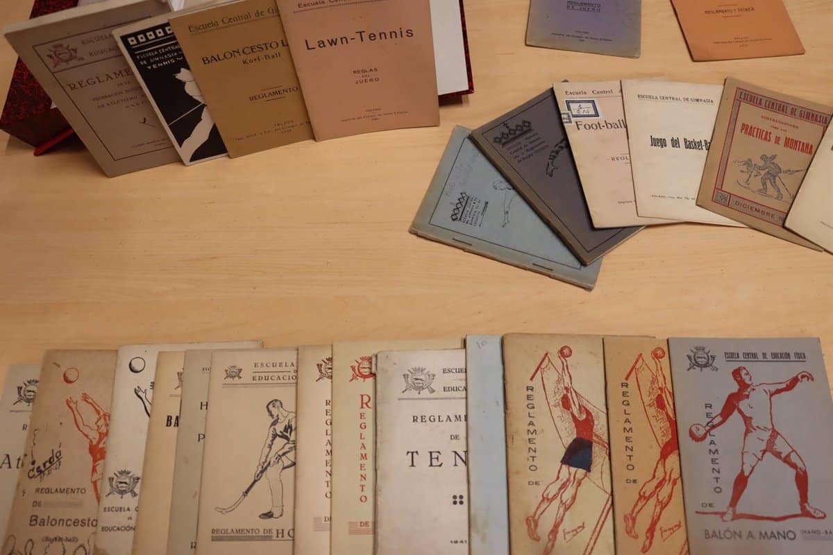 El Archivo de Toledo Presenta una Exposición Virtual de Manuales de Atletismo para Aprender las Normas del Deporte