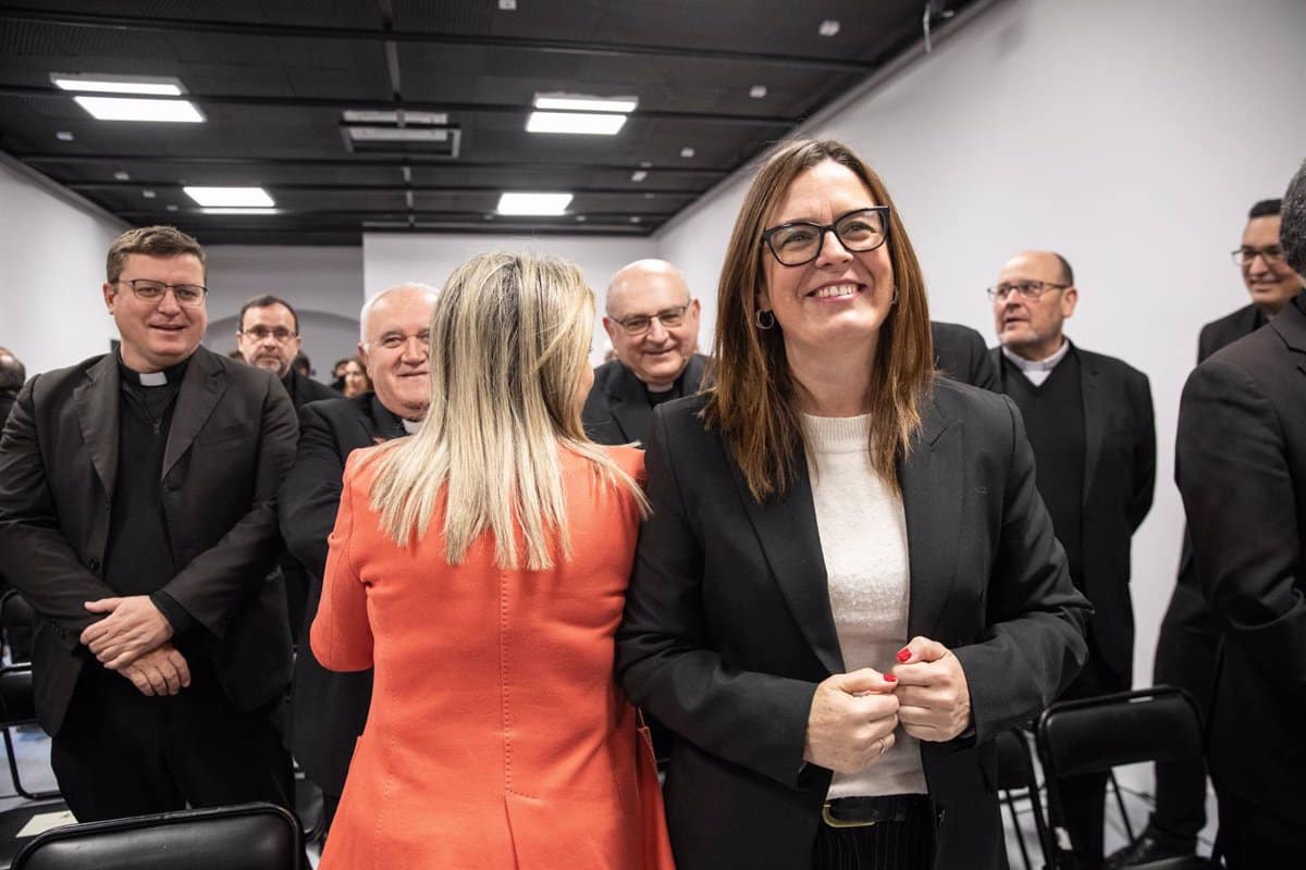 El Gobierno de C-LM Valora los Elogios de Sémper (PP) Hacia Page: «Su Política Es Reconocida de Izquierda a Derecha»