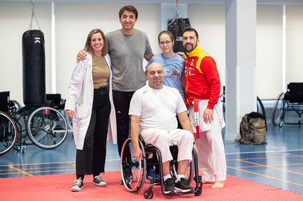 El Hospital Nacional de Parapléjicos incorpora el parakarate a su programa deportivo.