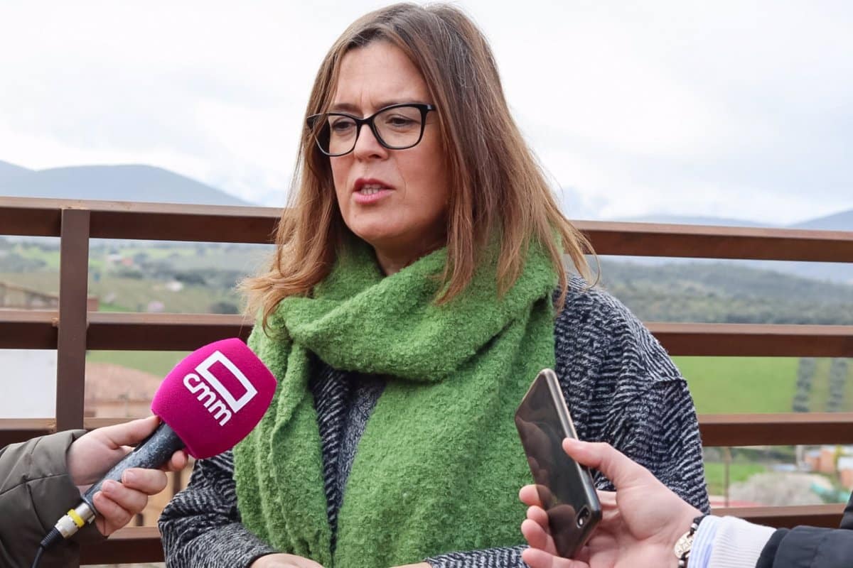 El PSOE denuncia al PP por propagar falsedades sobre impuestos, mientras C-LM avanza en Europa bajo el liderazgo de Page en la Junta.