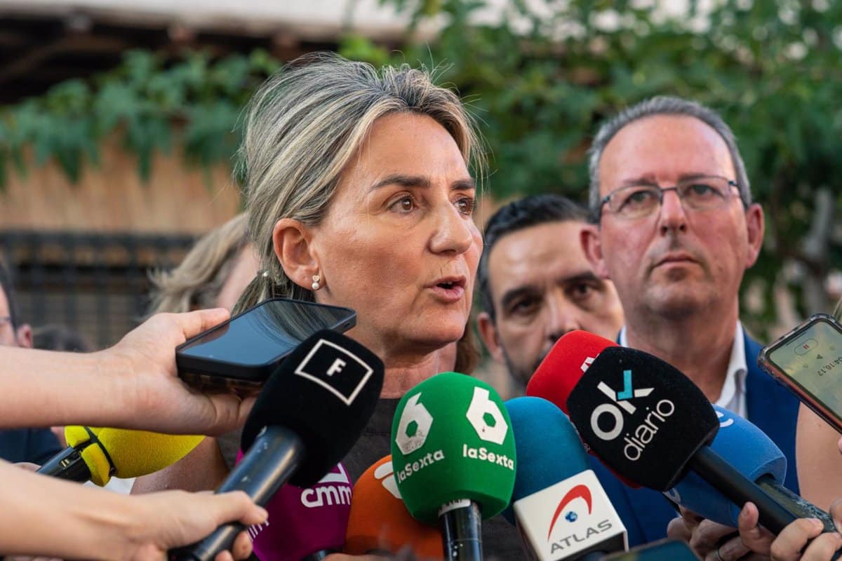 Tolón solicita a las CCAA del PP que informen a sus ciudadanos sobre su oposición a la consolidación de la deuda pública por parte del Gobierno.