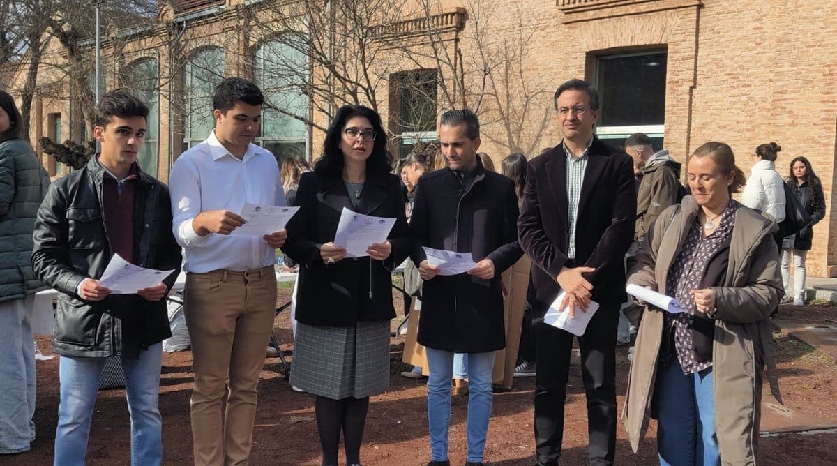 UCLM presenta desafíos en tratamientos, investigación y concienciación para abordar el cáncer infantil de forma efectiva y responsable.