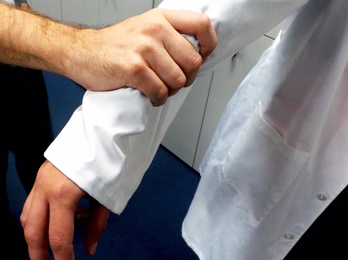 El Colegio de Médicos de Toledo Insta a Denunciar las Agresiones: «Por Vergüenza o Miedo No Se Hace»