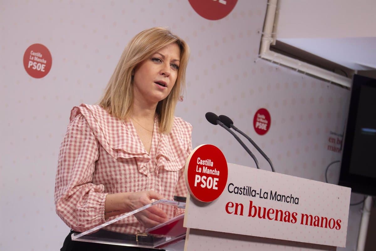 El PSOE acusa a Núñez de intentar repetir los despidos masivos y recortes de Cospedal, aumentando la deuda pública.