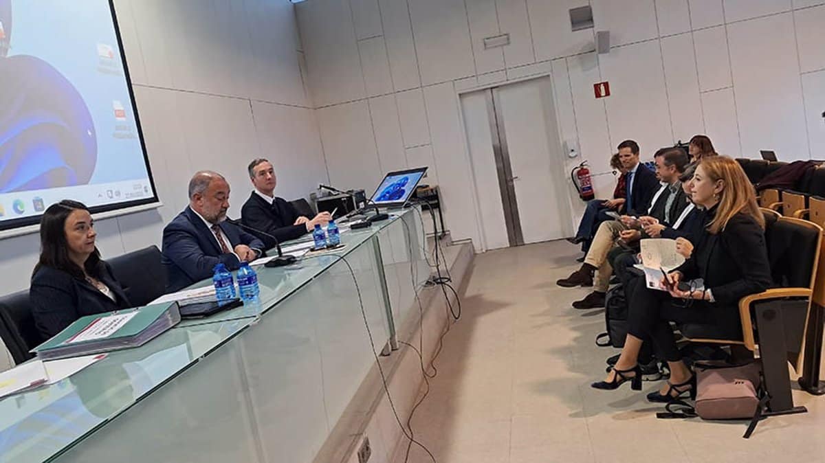 El presupuesto de la UCLM para 2025 se incrementa un 5% y alcanza los 332,8 millones de euros para inversiones y mejoras en la educación.