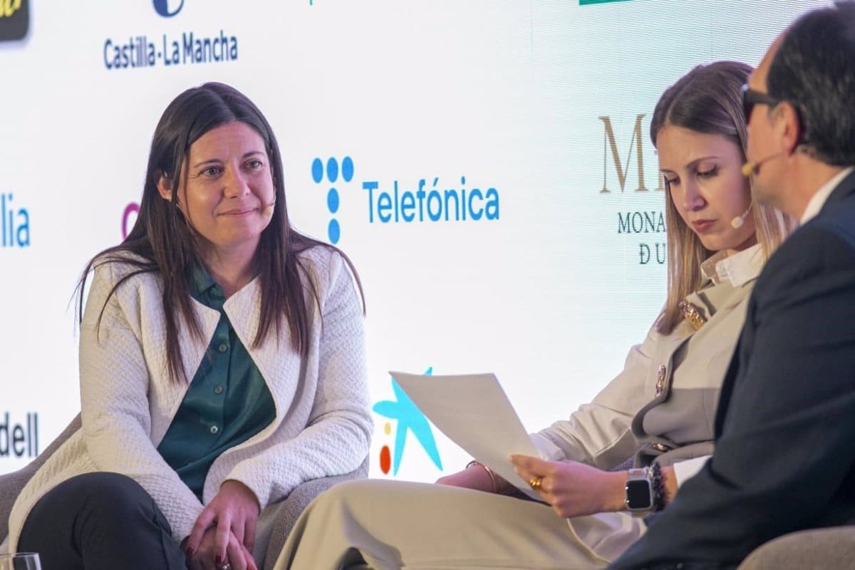 García Torijano resalta a Castilla-La Mancha como referente en la atención a la dependencia y la generación de empleo estable en el sector social.