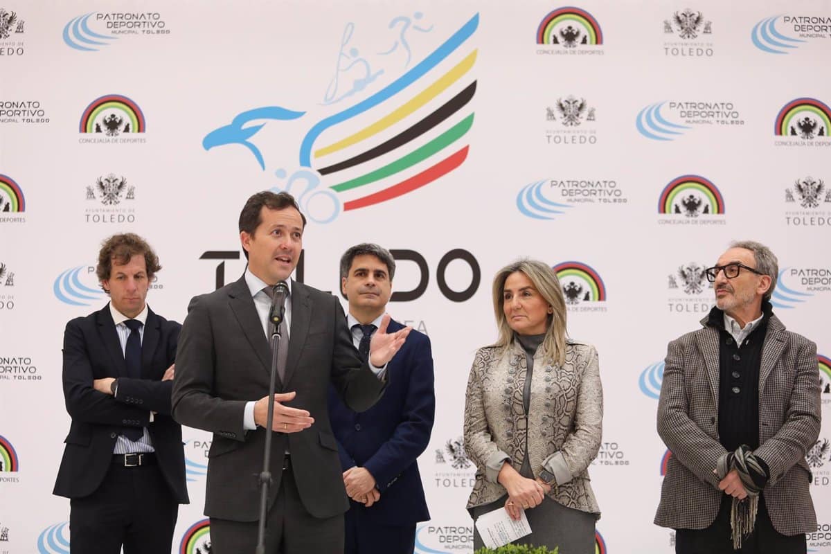Inauguración de la remodelación del pabellón de la Escuela Central de Educación Física en Toledo