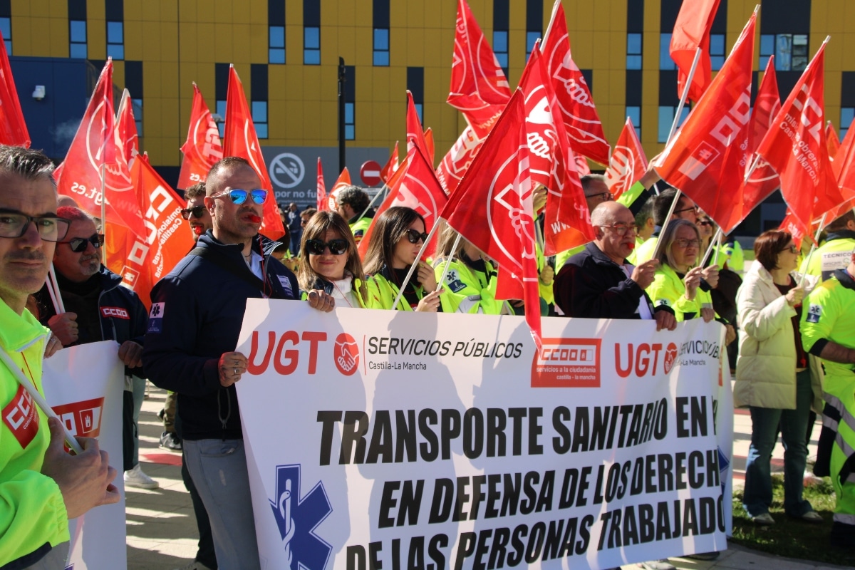 Trabajadores del Transporte Sanitario Exigen Urgente Modernización al Sescam