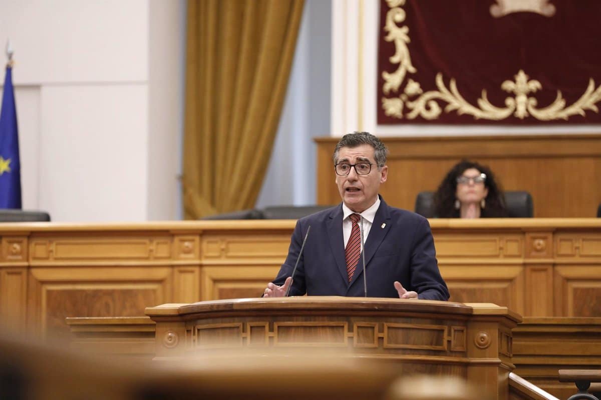 Vox advierte que el registro de sanitarios objetores al aborto en C-LM tiene el objetivo de «perseguir» a los médicos y restringir su libertad.