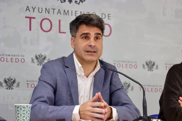 El Ayuntamiento de Toledo respalda la conmemoración del vigésimo aniversario del Día Vecinal.