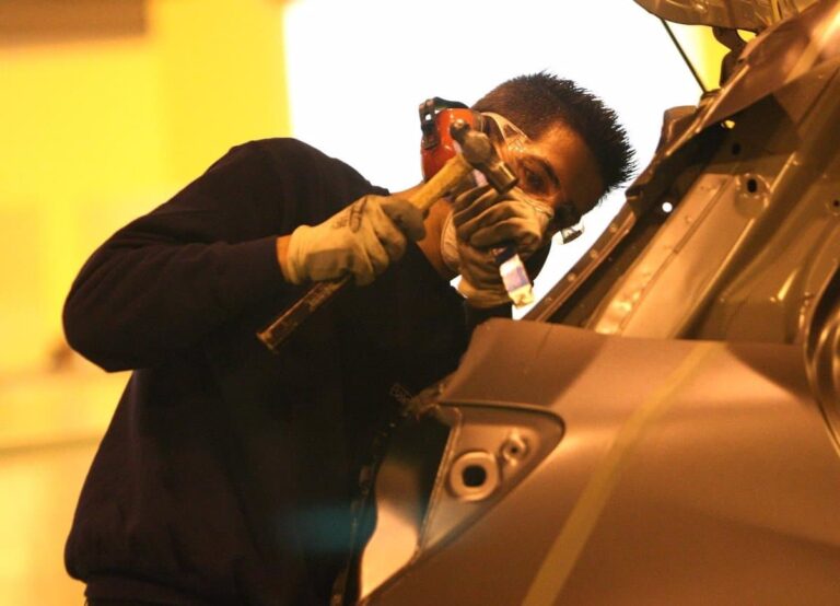 Castilla-La Mancha, la única comunidad que reduce la contratación en Semana Santa 2025