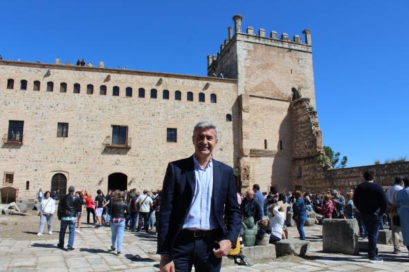 Escalona abre las puertas de su Castillo a la ciudadanía, la cultura y el turismo en un evento que celebra su patrimonio histórico.
