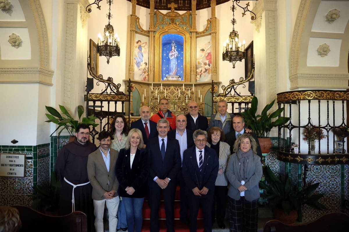 Inauguración de las obras de restauración del altar y el manantial de la ermita de la Virgen del Valle en Toledo.