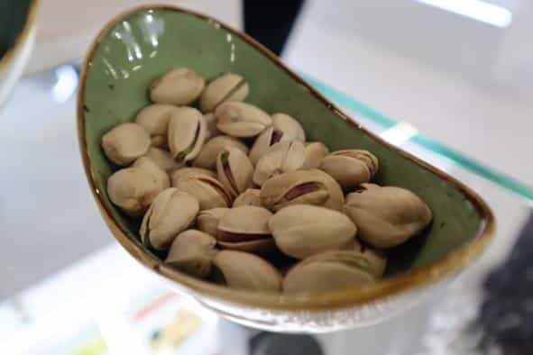 Secuenciación del genoma de referencia de la variedad de pistacho Kerman por el IRIAF: un avance fundamental en la investigación agrícola.