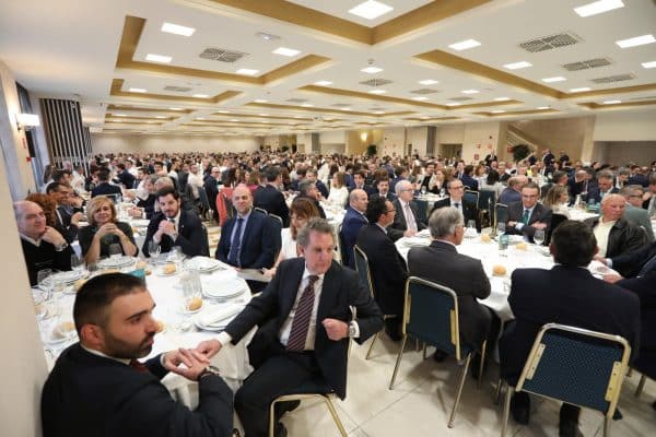 Velázquez destaca a Eurocaja Rural por seis décadas de liderazgo en el sector bancario, gracias a su solidez y proximidad.