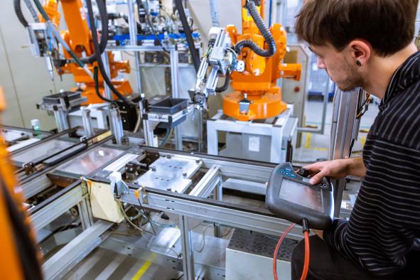 Consulta previa sobre la nueva Ley de Formación Profesional en Castilla-La Mancha: publicación el 30 de mayo de 2025.