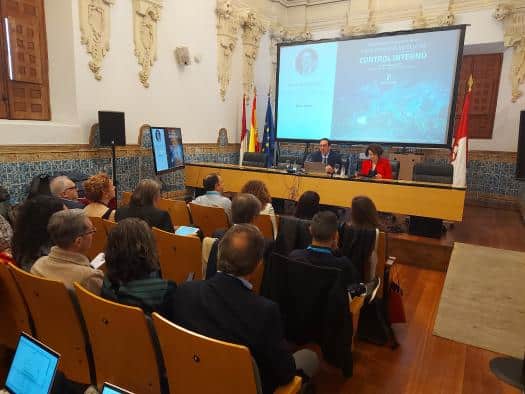 El Gobierno regional resalta sus herramientas de gestión pública como ejemplo para otras comunidades autónomas.