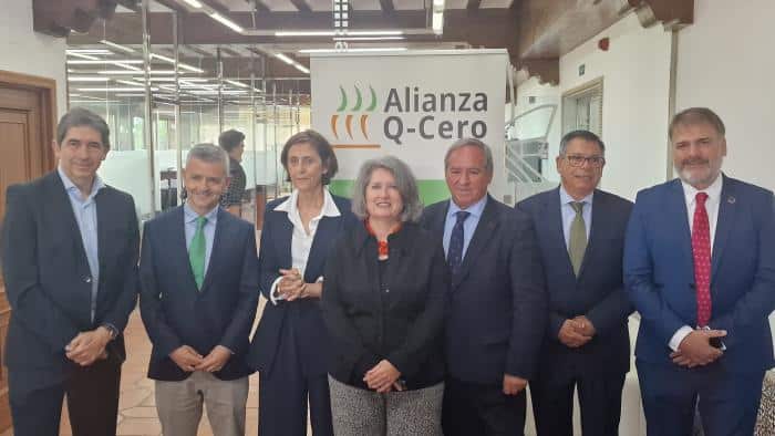 El Gobierno regional impulsa la descarbonización industrial para avanzar en la transición energética de Castilla-La Mancha.