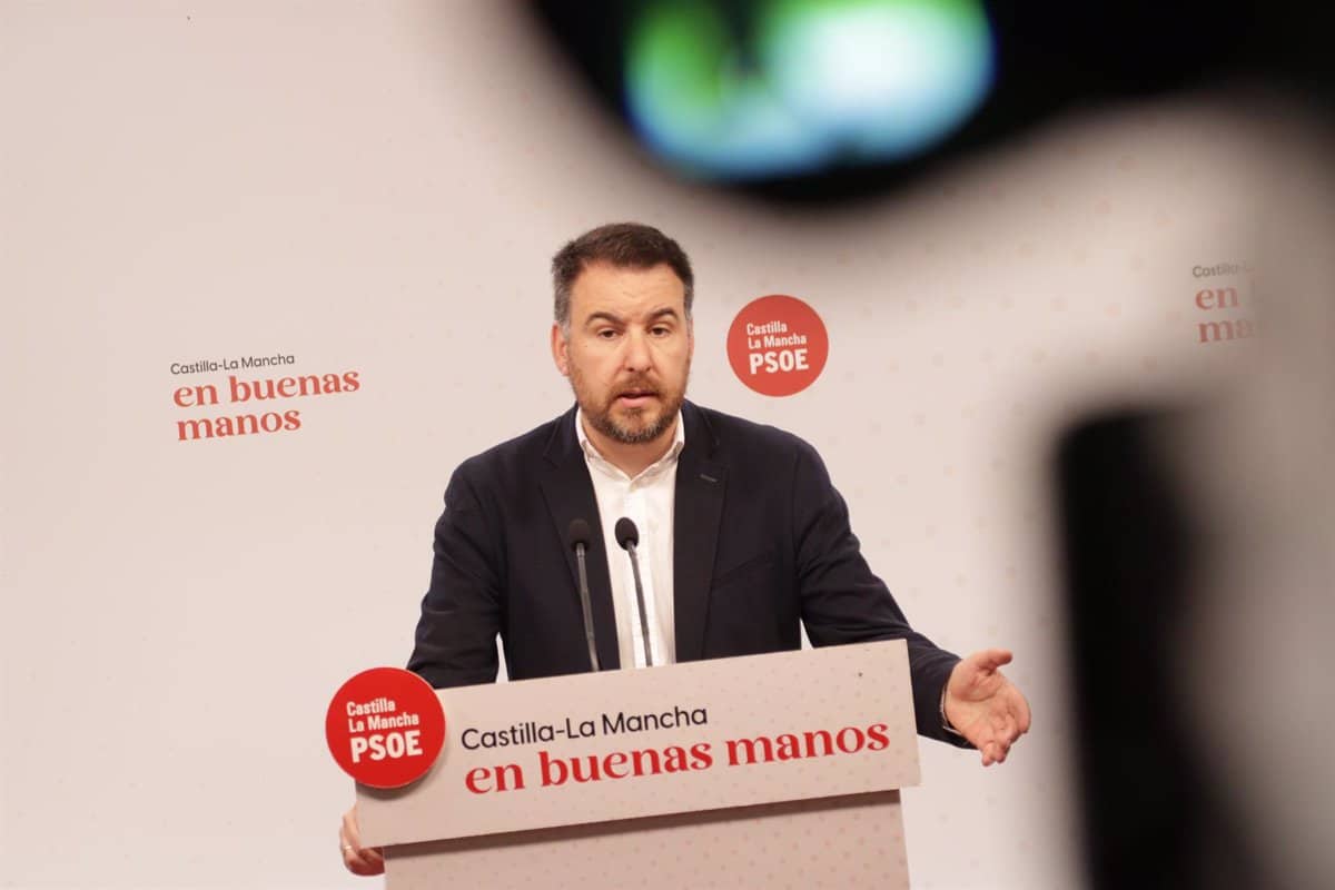 El PSOE de C-LM resalta la disminución del desempleo y pide al PP que apoye la defensa de la recuperación económica y social.