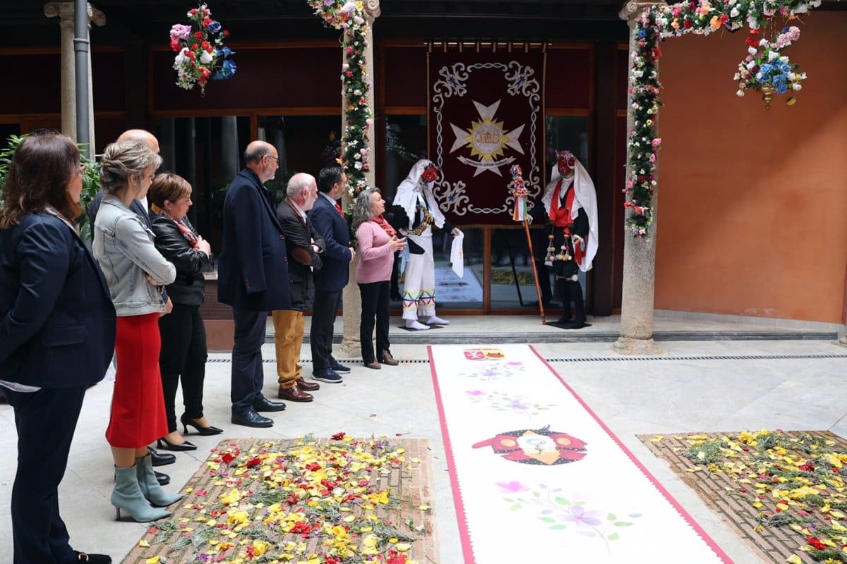 Los corpus de Lagartera y Camuñas se presentan este mes en el Centro Cultural San Clemente de Toledo.