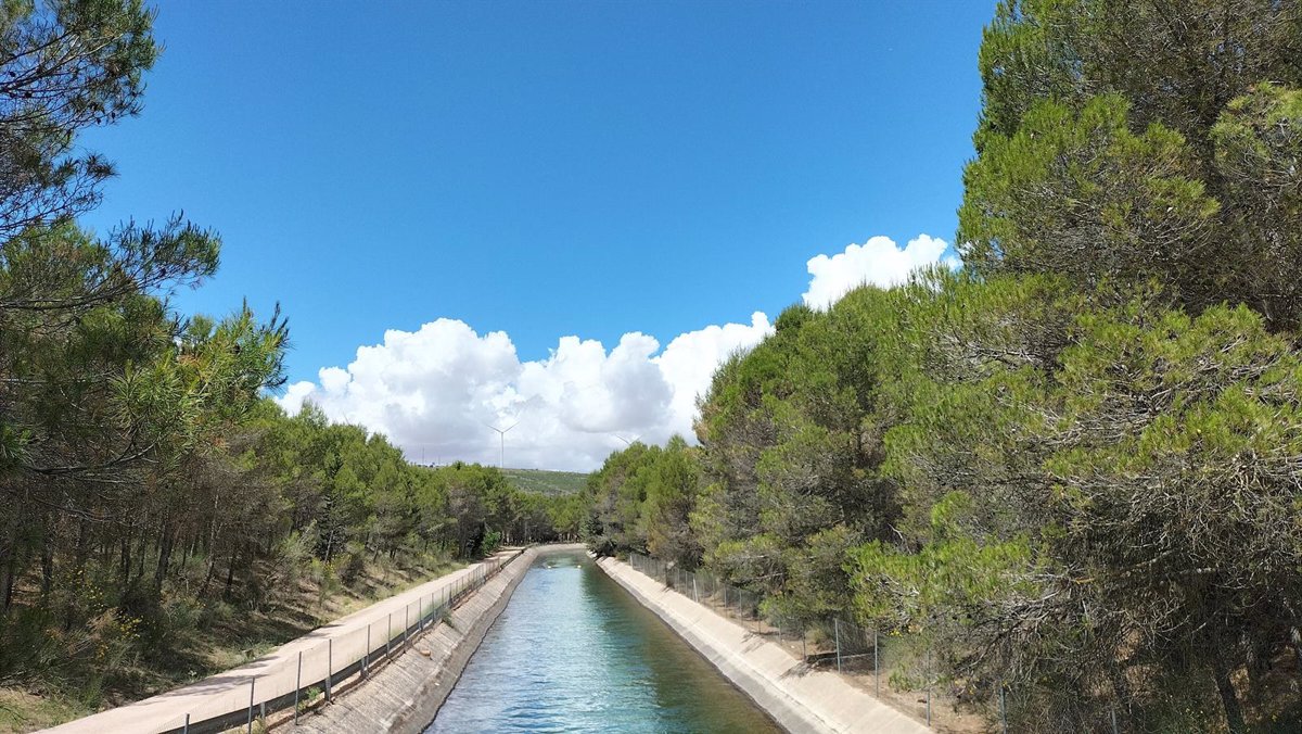 Tolón considera «una vergüenza» el apoyo de los diputados del PP de C-LM al trasvase en el Congreso: «no defienden su territorio»