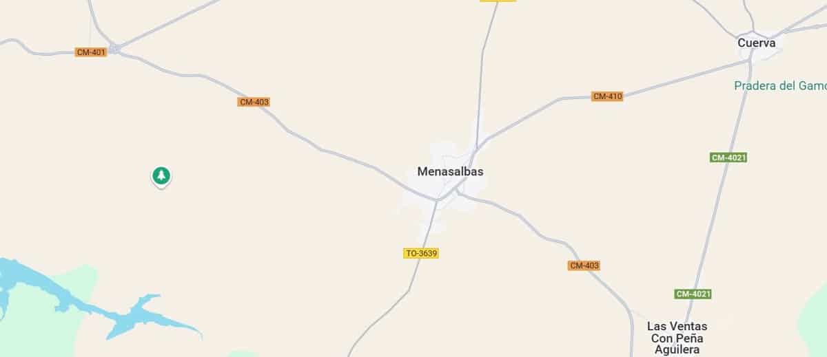 Mujer pierde la vida y hombre queda herido en un accidente de tráfico en Menasalbas.