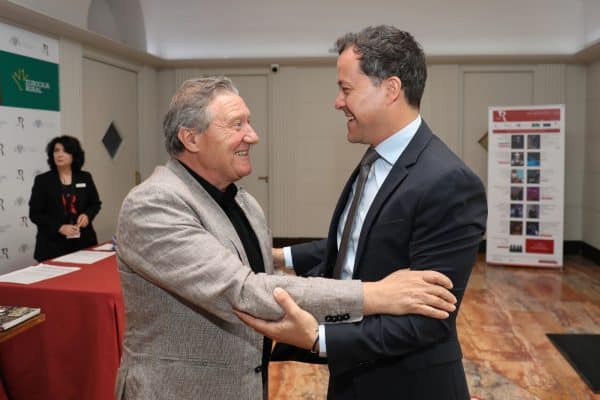 Velázquez destaca la importancia de las jornadas en Toledo para promover el Teatro de Rojas a nivel internacional.