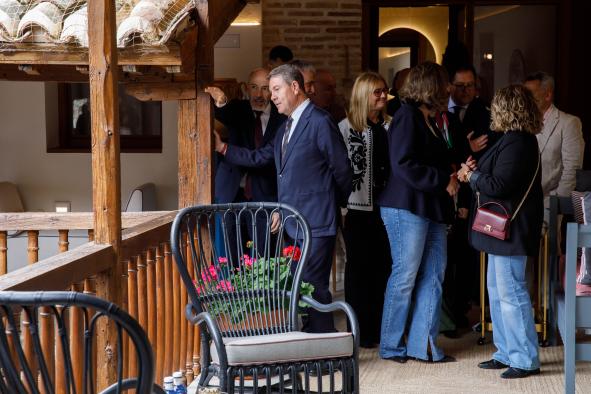 García-Page Revela 8 Millones de Euros Extra para Fomentar la Contratación y el Empleo Juvenil en Castilla-La Mancha