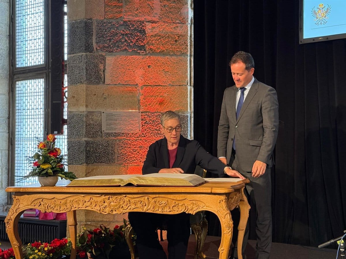 Aquisgrán reafirma su hermanamiento con Toledo y respalda la candidatura de la capitalidad europea de la cultura.