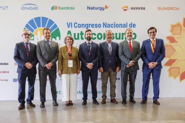 Castilla-La Mancha promueve la socialización energética entre la ciudadanía para un futuro sostenible y equitativo.