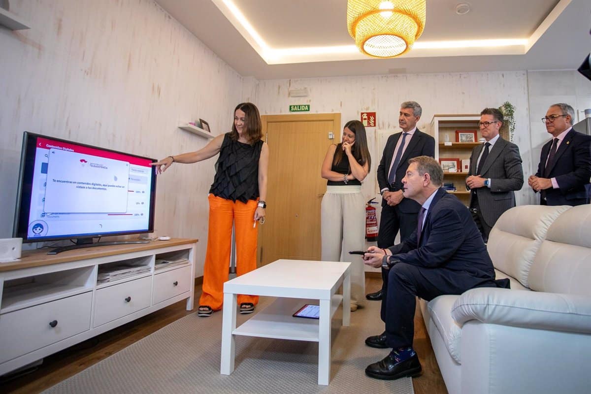 El CEDETEL de Toledo posiciona a C-LM como líder nacional en atención domiciliaria avanzada.