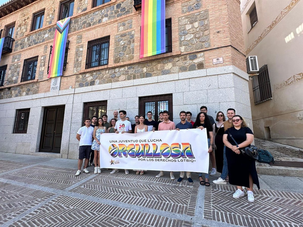 El PSOE de C-LM solicita al PP que exhiba las banderas LGTBI en los ayuntamientos donde gobierna junto a Vox.