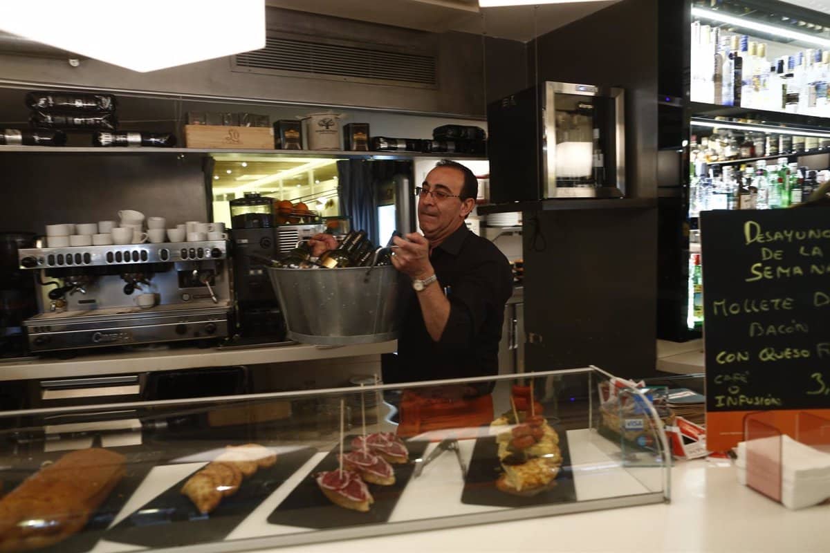 La disminución del desempleo en Castilla-La Mancha: 4.159 personas menos en mayo