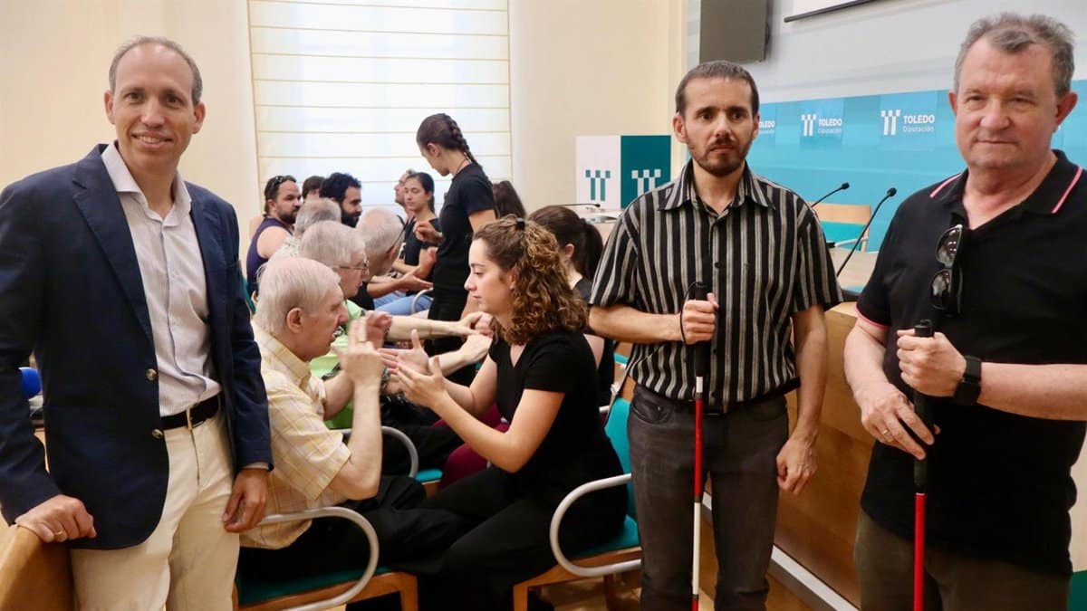 Ismael Martín encabeza Asocide CLM en la defensa de la inclusión de personas sordociegas.