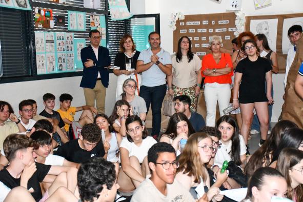 Julio Verne transforma el IESO Almudena Grandes de Ugena en una travesía por su universo creativo durante las IV Jornadas STEAM/PIE.