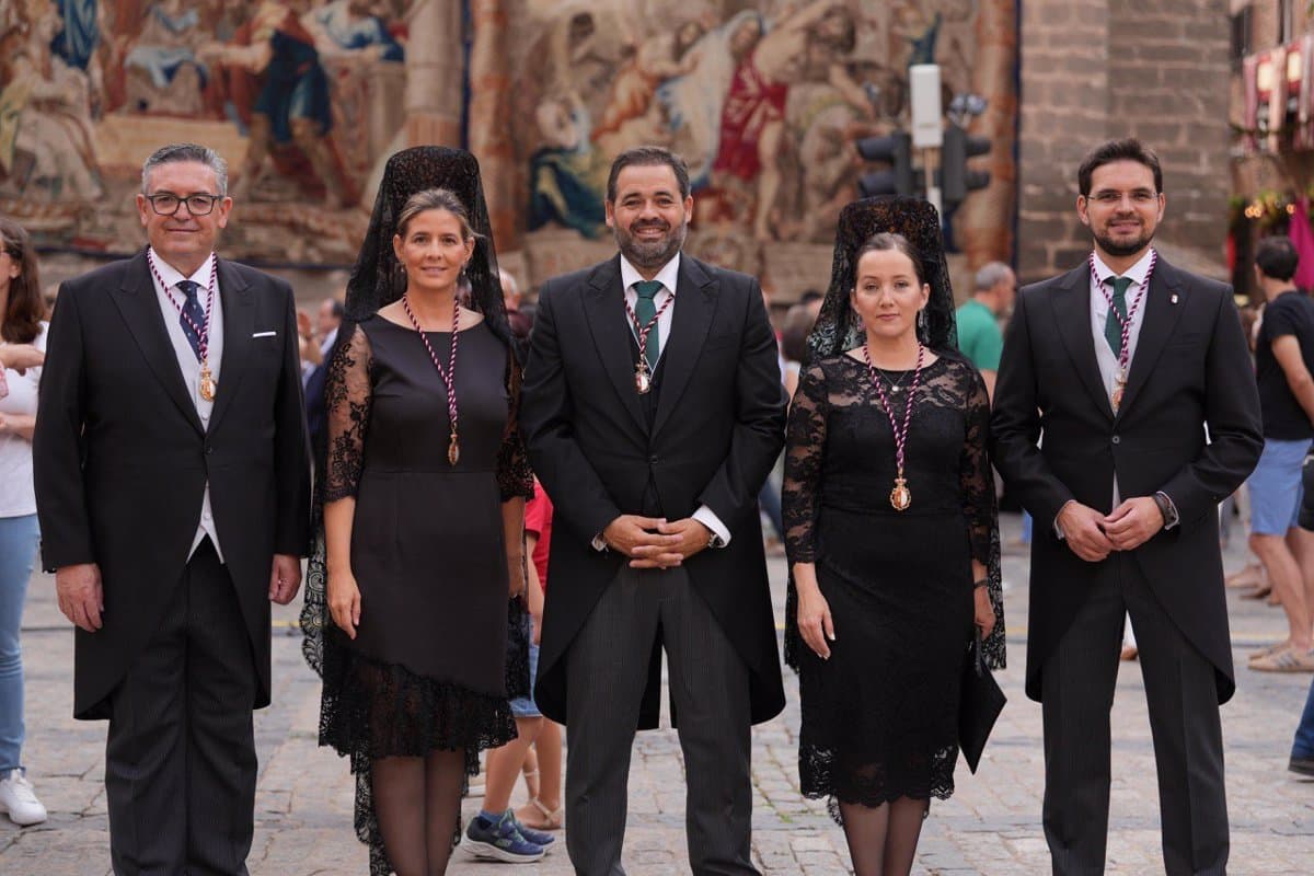 Núñez expresa su tristeza por el «manchado» Corpus debido a la «corrupción» del PSOE y critica a Page por su «puro postureo».