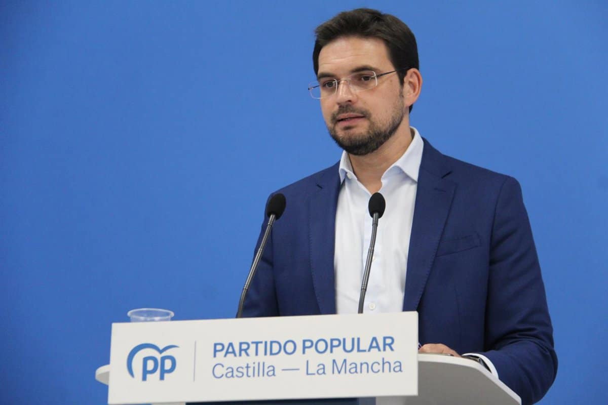 El PP exige en las Cortes toda la información sobre el contrato de la Junta con una empresa relacionada con el caso Ábalos.