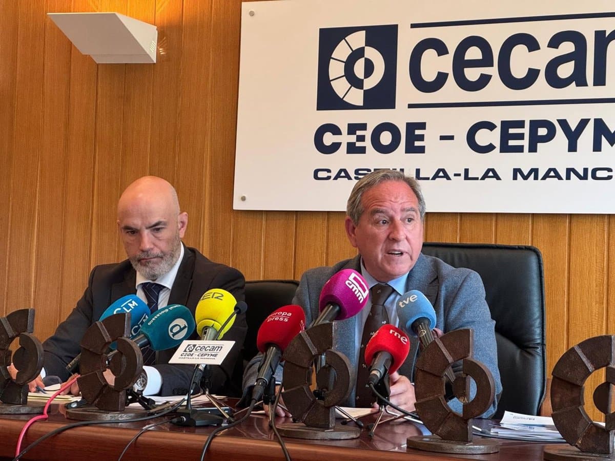 La patronal de C-LM alerta sobre el desbalance entre funcionarios y autónomos: «Son poco productivos»