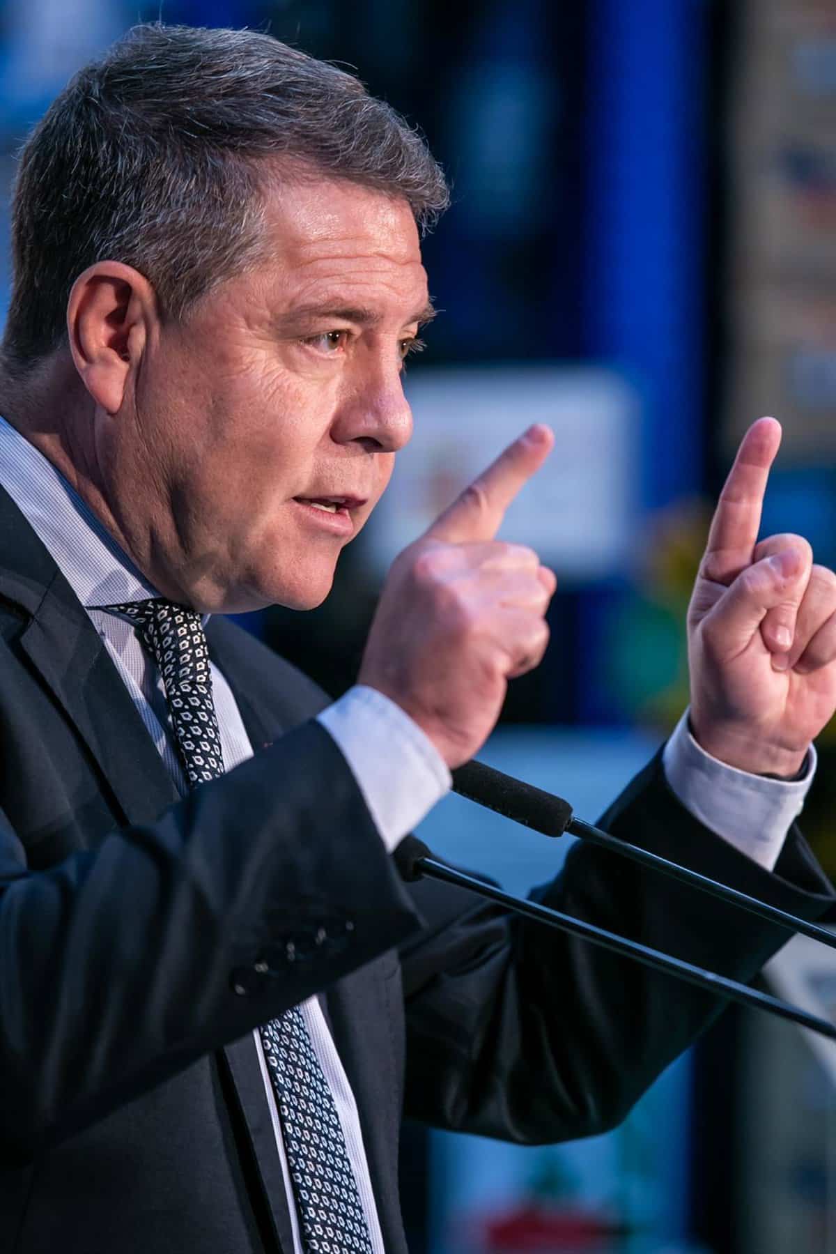 Page califica de «grave ataque a la igualdad de oportunidades» la cesión de la gestión de impuestos a la Generalitat.