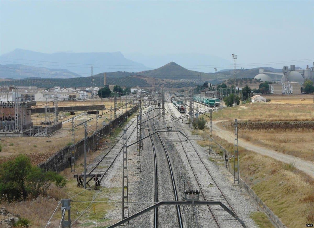 Cerca de 100 trenes transitarán por Toledo durante la operación de regreso del verano.