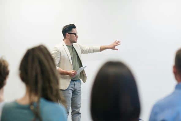 Castilla-La Mancha, tercera comunidad autónoma en la cobertura de plazas docentes para oposiciones de Secundaria y FP en España.