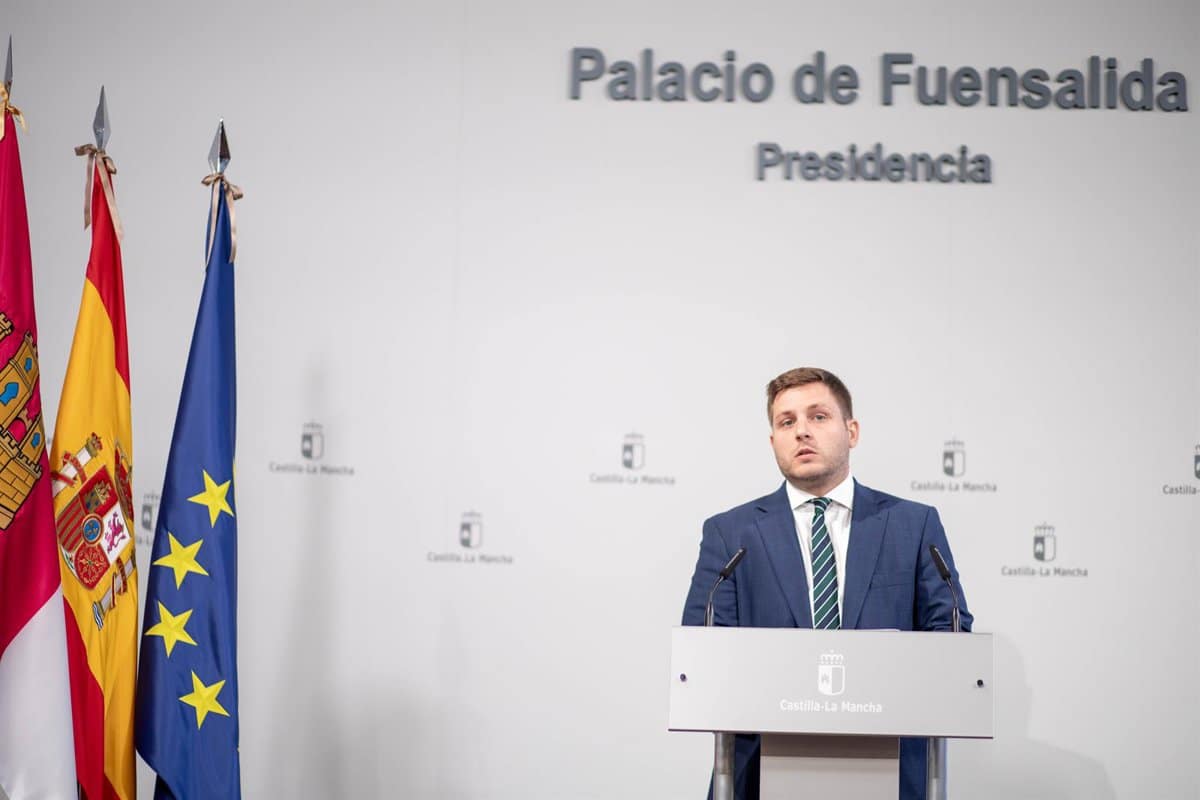 C-LM presenta mesa de trabajo para regular los VTC y critica al Gobierno por eludir su responsabilidad en este gran problema.