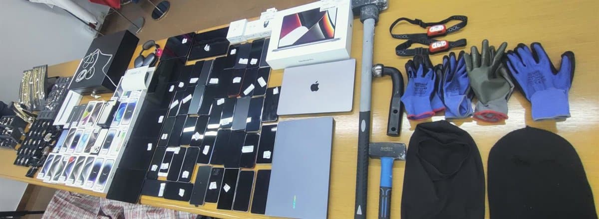 Cuatro arrestados por un robo violento en el centro comercial de Toledo, con un botín que supera los 142.000 euros.