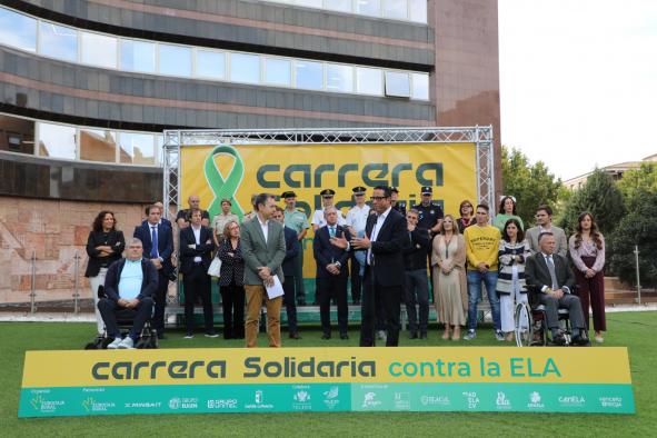 El Gobierno regional intensifica su apoyo a las personas con ELA en la XIII Carrera Solidaria de Eurocaja Rural.